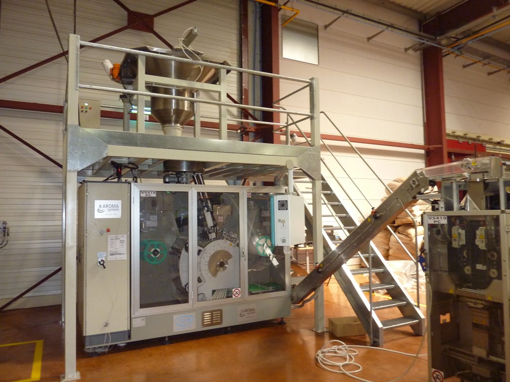 Plateforme de travail avec vibrant machine